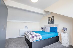 Host Stay Park Cliffe House