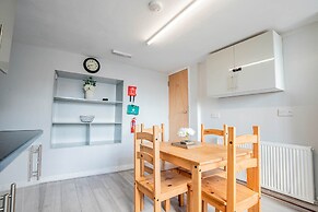 Host Stay Park Cliffe House