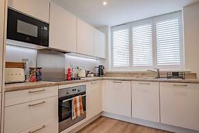 Host Stay The Old School House