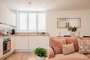 Host Stay The Old School House