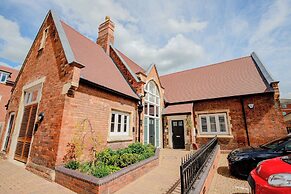 Host Stay The Old School House