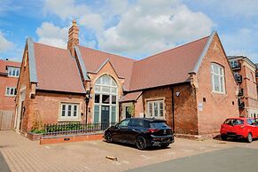 Host Stay The Old School House