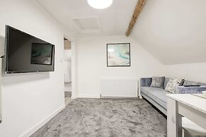 Host Stay New Street Dwelling