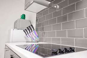 Host Stay New Street Dwelling