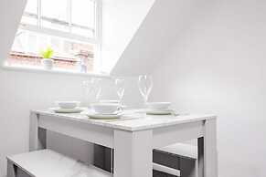 Host Stay New Street Dwelling