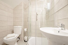 Host Stay New Street Dwelling