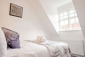 Host Stay New Street Dwelling