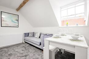 Host Stay New Street Dwelling