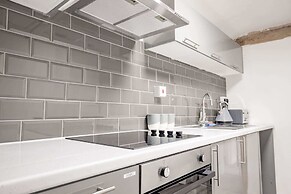 Host Stay New Street Dwelling