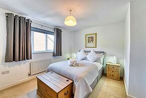 Host Stay Lion Court
