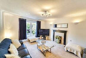 Host Stay Lion Court