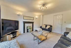 Host Stay Lion Court