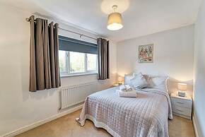 Host Stay Lion Court