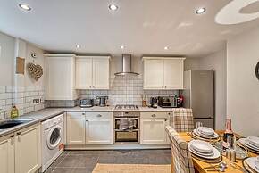 Host Stay Underhill House