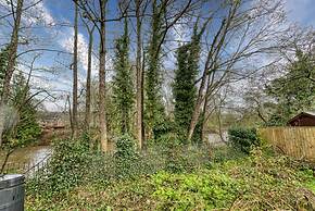 Host Stay Underhill House