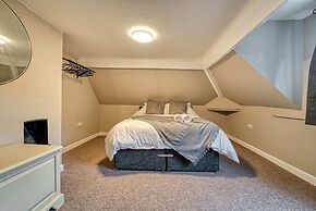 Host Stay Underhill House