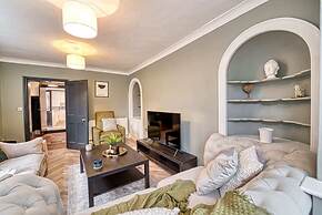 Host Stay Underhill House