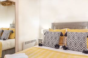 Host Stay Merchant House Basement