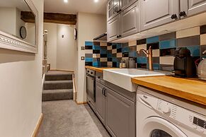 Host Stay Merchant House Basement