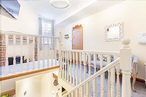 Host Stay Merchant House Basement