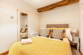 Host Stay Merchant House Basement