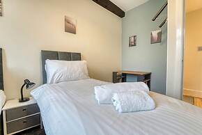 Host Stay Harrow Croft Dwelling