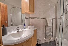 Host Stay Harrow Croft Dwelling