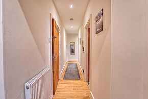 Host Stay Harrow Croft Dwelling