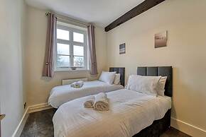 Host Stay Harrow Croft Dwelling