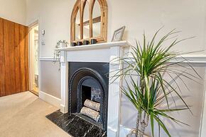 Host Stay Harrow Croft Dwelling