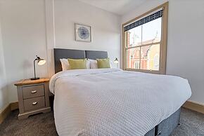 Host Stay Upper Tything Apartment