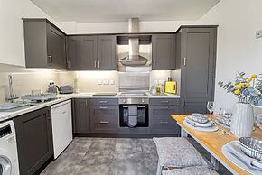 Host Stay Upper Tything Apartment