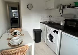 Host Stay Eign Street Dwelling