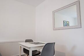 Host Stay Bromyard Flat 3