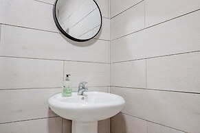 Host Stay Bromyard Flat 2