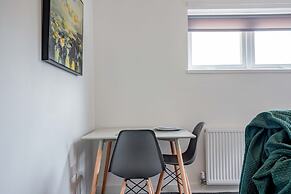 Host Stay Bromyard Flat 2