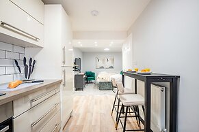 Host Stay Bridge Street Studio