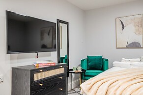 Host Stay Bridge Street Studio