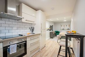 Host Stay Bridge Street Studio