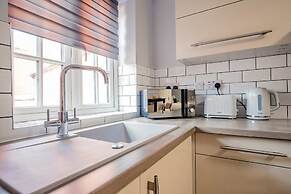 Host Stay Bridge Street Studio