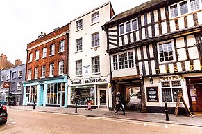 Host Stay New Street Studio