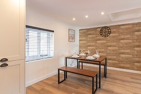 Host Stay Grand Parade