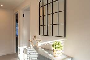 Host Stay Grand Parade