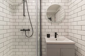 Host Stay Grand Parade