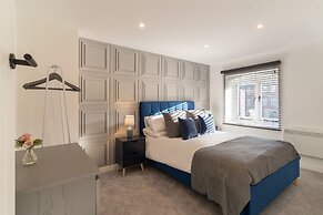 Host Stay Grand Parade