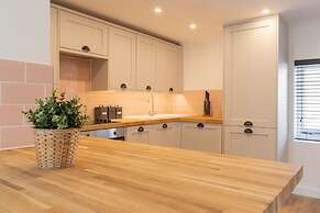 Host Stay Grand Parade