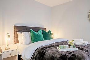 Host Stay Bridge Street Studio Apartment