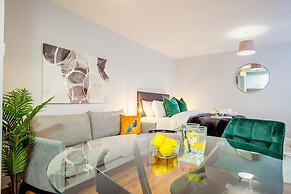 Host Stay Bridge Street Studio Apartment