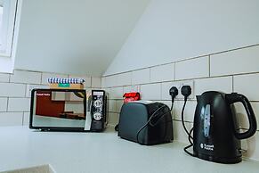 Host Stay Foley Abode