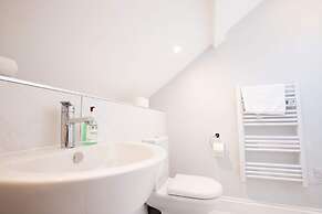 Host Stay Foley Abode